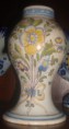  Jarra em Faiança de Viana. Séc. XVIII/ inicio de XIX. Assinada